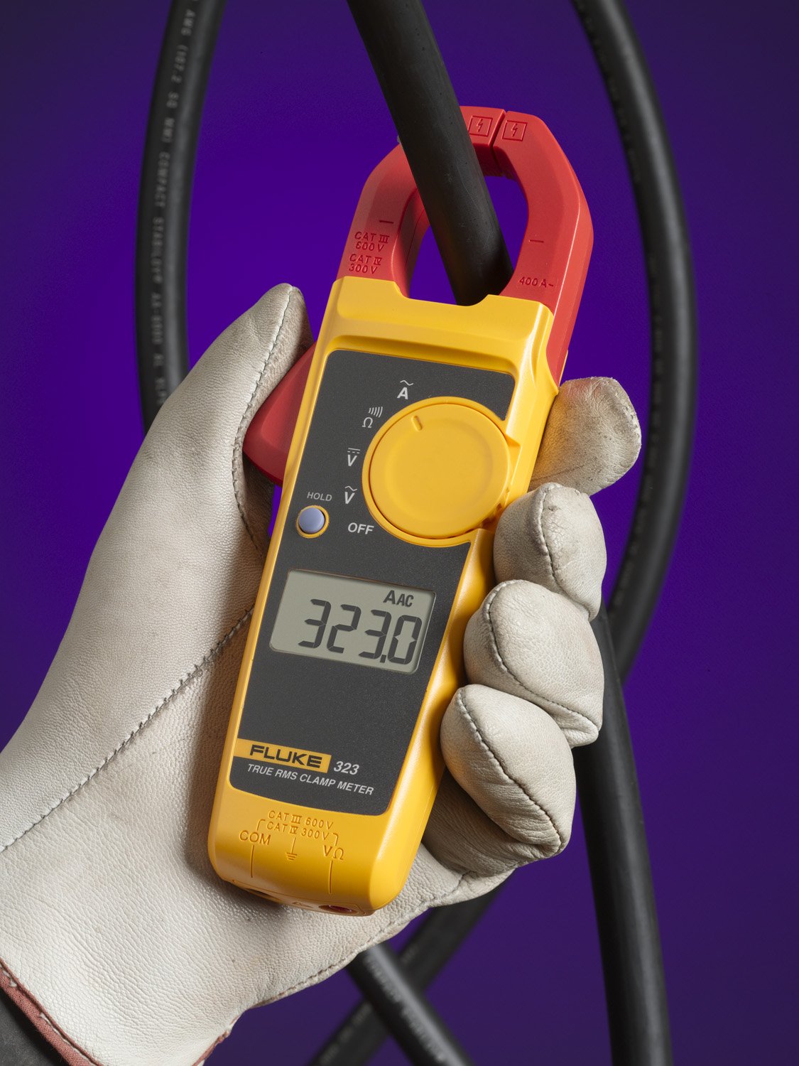 Clamp Meter, Measures AC Current to 400 A & AC/DC Voltage to 600 V C7557
