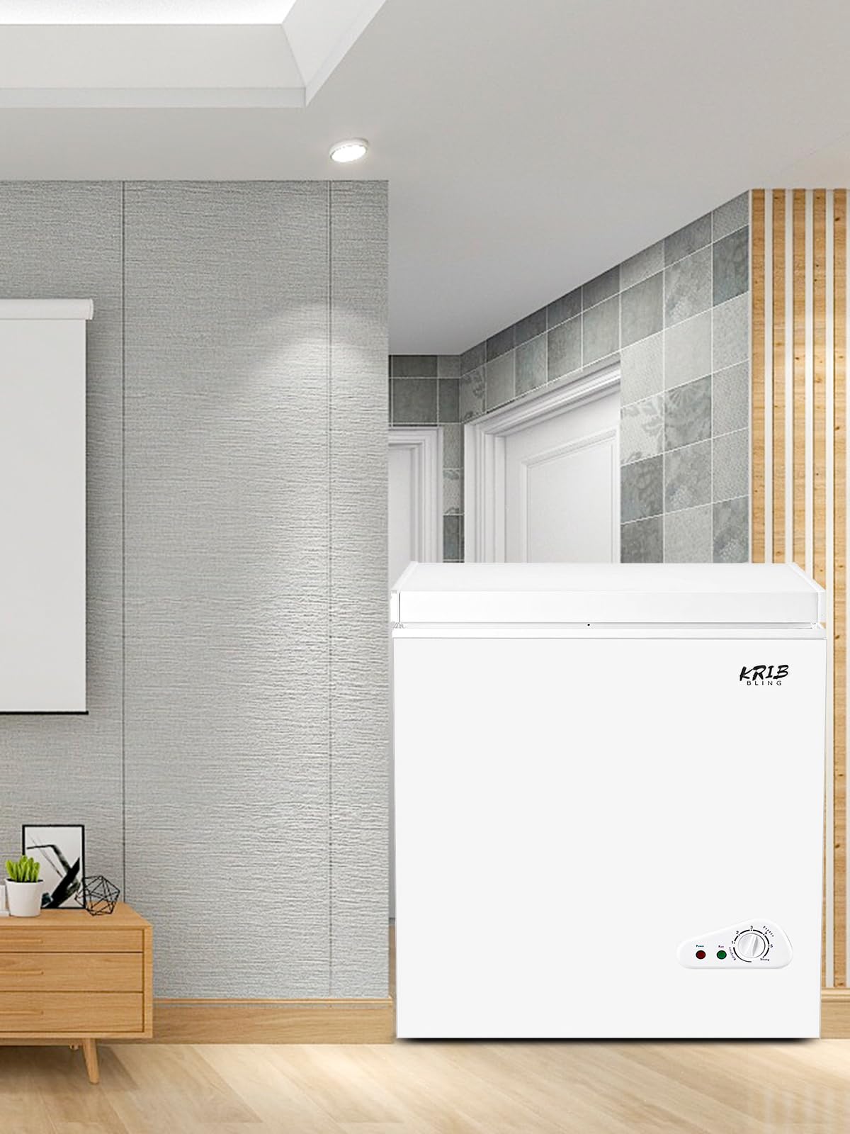 Compact Chest Freezer with Removable Storage Basket, 5.0 cu.ft, White F870